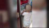 Jago Masak, Bocah Usia 2 Tahun Ini Sering Masak Untuk Ibunya