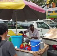 Esnya Diserut Pakai Tangan, Ini Es Cendol Tradisional Khas Kuala Lumpur