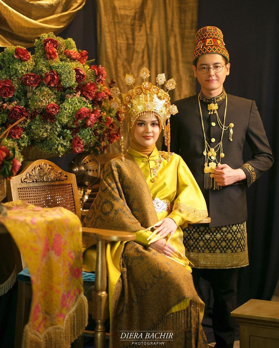 Gaya Cut Meyriska Dan Roger Danuarta Foto Prewedding Tanpa Bersentuhan