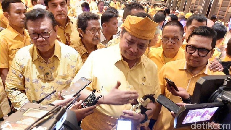 Airlangga Dinilai Kembalikan Golkar ke Khitahnya Airlangga Dinilai Kembalikan Golkar ke Khitahnya