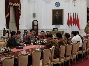 Orang Terkaya Jepang Lapor Progres Investasi Mobil Listrik ke Jokowi