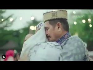Ayah Meninggal Dunia, Cut Meyriska: Tunggu Ade, Yah