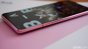 Samsung menghadirkan tema khusus BLACKPINK. Foto: Adi Fida Rahman/detikINET