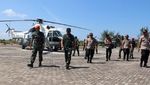 Momen Panglima TNI dan Kapolri Tinjau Prajurit di Pulau Nipah