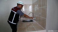 Di ruang dapur juga sudah dilengkapi dengan wastafel.