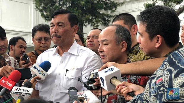 Menko Luhut Bicara Kemungkinan Dirut PLN Bakal Diganti Lagi