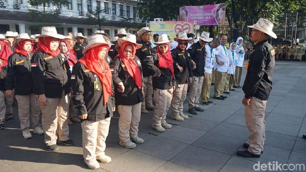 100 Petugas Patroli Keliling Bandung Periksa Kesehatan Hewan Kurban