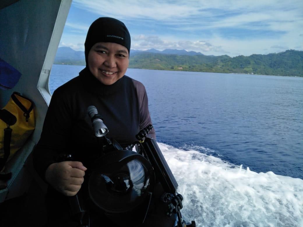 Ria Qorina Lubis, penyelam wanita yang mendunia