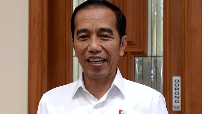PNS Bakal Bisa Kerja dari Rumah, Jokowi Teken Aturan Mobil Listrik