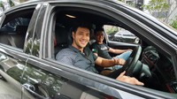 Modifikasi interior BMW 320 Ammar Zoni dilakukan oleh bengkel modifikasi interior Classic Car yang sempat merombak Toyota Camry kepunyaan Lucinta Luna beberapa waktu lalu. 