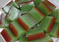 Manis Legit, Aneka Jajan Pasar yang Dijajakan di Kaki Lima