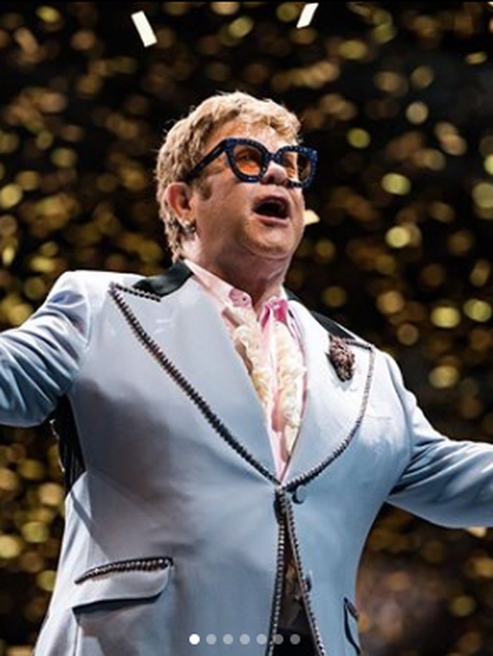 Elton John dari instagram pribadinya.