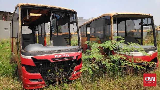 Bangkai 300 Bus TransJakarta di Bogor Jadi Sasaran Pencurian