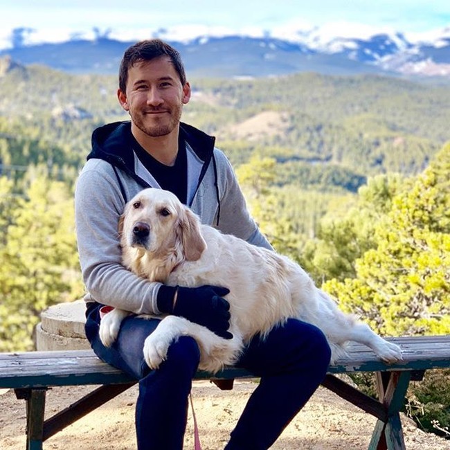 Vlogger dan gamer Markiplier dengan 24 jutaan subscriber berhenti sementara dari YouTube pada Juni 2018. Keputusan itu dibuat menyusul trauma yang ia alami atas kematian keponakannya akibat kecelakaan mobil. Foto: Instagram/@markiplier