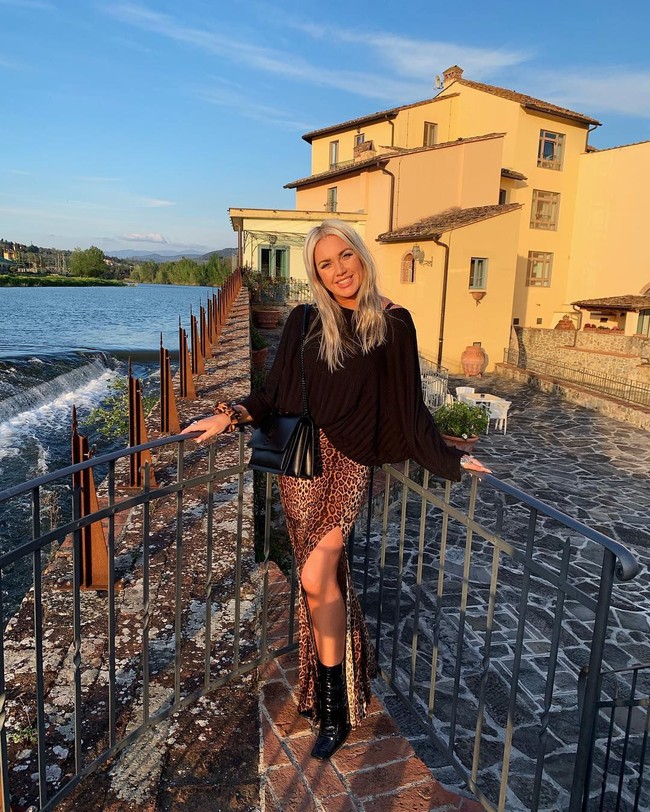 Wanita lulusan fashion marketing itu sebelumnya bekerja sebagai product developer di Burberry, Inggris. Dia memutuskan untuk berhenti kerja di 2016 dan memulai usahanya dari menyewa kamar yang sempit.  Foto: dok. Instagram