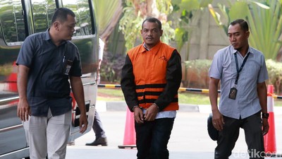 Tersangka Penyuap Gubernur Kepri Nonaktif Diperiksa KPK