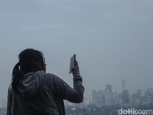 Mengapa Polusi Jakarta Tinggi pada Pagi Hari?