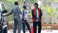 Kedatangannya untuk diperiksa terkait kasus dugaan suap izin reklamasi di Kepulauan Riau, yang juga menjerat Gubernur Kepri nonaktif Nurdin Basirun.