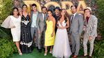 Gaya Seksi Dora saat Gala Premier di California