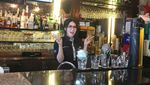Manisnya Gaya Biduan Dangdut yang Doyan Ngopi hingga Minum Thai Tea