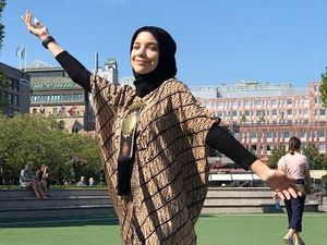 Gaya Hijab Isabel Azhari, Putri Cantik Ayu Azhari yang Sudah Remaja
