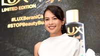 Memiliki karier cemerlang dan pendidikan tinggi ternyata tak membuat Maudy aman dari tindak bullying. Pool/Noel/detikFoto.