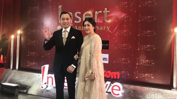 Daftar Selebriti Pemenang Penghargaan 'Insert 16th Anniversary'