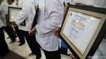 Anies Lepas Petugas Pemeriksa Hewan Kurban di Jakut