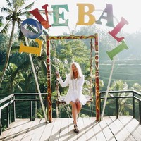 Kini dari bisnis glitter tubuh tersebut, Jenna hidup dalam kemewahan. Inilah potret sang pebisnis muda itu saat berlibur di Bali.  Foto: dok. Instagram