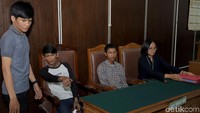 Empat pengamen Cipulir korban salah tangkap mengajukan gugatan ganti rugi kepada Polda Metro Jaya melalui sidang praperadilan di PN Jakarta Selatan, Selasa (30/7/2019).