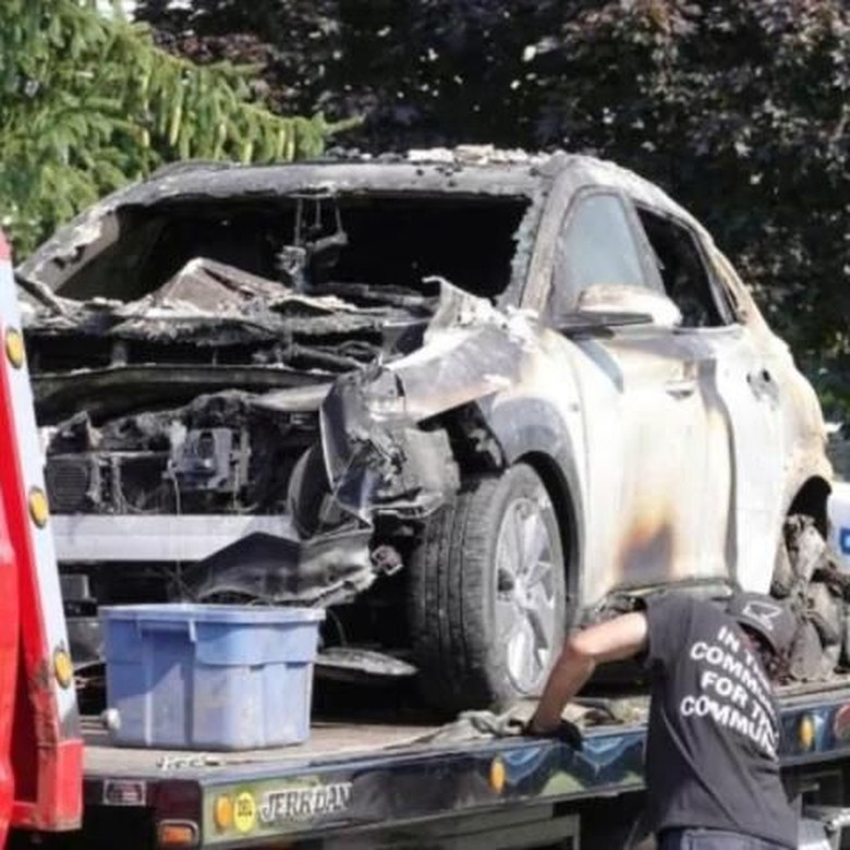 Hyundai Kona terbakar. Foto: CBC News Hyundai Kona terbakar. Foto: CBC News