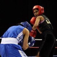 Di Instagram, ia meluapkan rasa syukurnya bisa terpilih sebagai salah satu wanita inspiratif. Merasa terhormat dipilih oleh Duchess of Sussex Meghan Markle untuk masuk di sampul depan Vogue Inggris edisi September. Tinju adalah olahraga yang egois, tapi yang terpenting adalah tujuan hidupmu, yakni bisa menginspirasi sesama, tulis Ramla di keterangan foto. Foto: Dok. Getty Images, Instagram