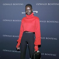 Ketika berusia tujuh tahun, Adut dan orangtuanya bermigrasi ke Adeleide, Australia. Di Negeri Kanguru tersebut, kariernya sebagai model dimulai saat usianya 16 tahun. Aku berjanji pada diriku, aku akan berbuat sesuatu yang baik sehingga semua orang bangga padaku, terutama orangtuaku, ujar Adut. Foto: dok. Getty Images