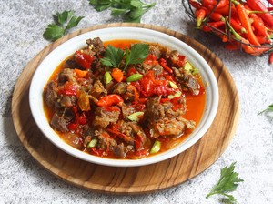 11 Kuliner Pedas di Jogja yang Membakar Lidah, Bikin Nagih dan Keringetan!