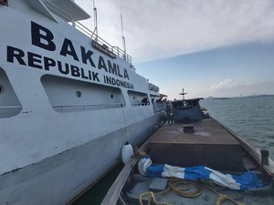 Bakamla dan Maritim Malaysia Tangkap Kapal Pembawa Miras dari Singapura