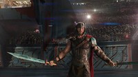 Seorang bocah dari yayasan Make A Wish datang ke lokasi syuting dan mengubah dialog yang diucapkan Thor (Chris Hemsworth) saat bertemu dengan Hulk (Mark Rufallo). Dok. Marvel