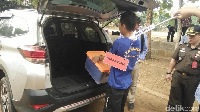 Rekonstruksi pembunuha mutilasi PNS Kemenag, Banyumas, Selasa (30/7/2019).
