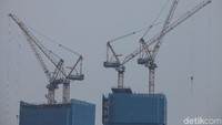 AQI merupakan indeks yang menggambarkan tingkat keparahan kualitas udara di suatu daerah. AQI dihitung berdasarkan enam jenis polutan utama, seperti PM 2,5, PM 10, karbon monoksida, asam belerang, nitrogen dioksida, dan ozon permukaan tanah.