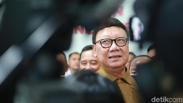 Tjahjo Kumolo Tjahjo Kumolo