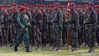 Panglima TNI Marsekal Hadi Tjahjanto memimpin upacara peresmian Komando Operasi Khusus (Koopssus) di Lapangan Koopssus TNI, Mabes TNI, Cilangkap, Jakarta Timur, Selasa (30/7/2019).