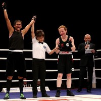 Target terdekat Ramla sebagai petinju adalah mewakili Somalia di Olimpiade 2020. Setiap hari aku mendapat pesan dari orang-orang. Mereka bilang sangat bangga padaku karena bisa memberi citra baik kepada negara yang selama ini diasosiasikan dengan perang dan gizi buruk. Terima kasih banyak, ungkap Ramla. Ia juga tersentuh oleh cerita seorang ibu yang putrinya bercita-cita menjadi seorang petinju karena melihat Ramla. Foto: Dok. Getty Images, Instagram