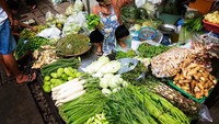  Pasar tradisional ini penuh warna, sehingga menarik banyak turis yang sengaja mampir ke pasar ini untuk berfoto hingga jalan-jalan. Foto: Istimewa