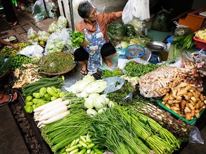 Cara Mencegah Virus Corona Saat Belanja di Pasar Tradisional