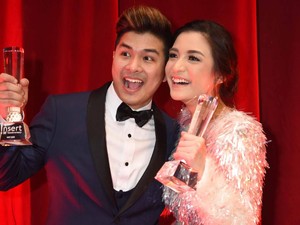 Daftar Selebriti Pemenang Penghargaan Insert 16th Anniversary