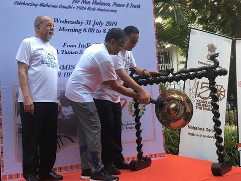 Anies mengatakan Gandhi bersahabat dengan tokoh-tokoh pendiri bangsa Indonesia.