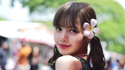 Foto: Liburan Lisa Blackpink yang Diprotes Netizen Indonesia