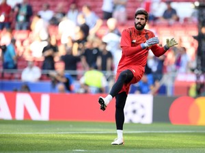 Liverpool Tak Mau Buru-Buru Mainkan Alisson