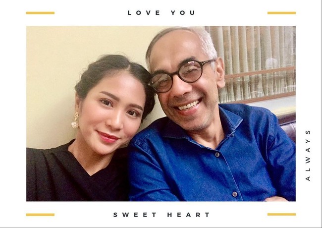 Bunga Zainal sering mengunggah momen mesranya dengan sang suami, Sukhdev Singh, ke akun media sosialnya. Penampilan keduanya yang tampak berbeda usia jauh pun mengundang komentar netizen. Foto: Instagram @ bungazainal05