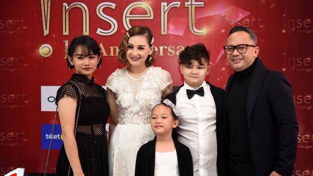 Daftar Lengkap Peraih Penghargaan 'Insert 16th Anniversary'