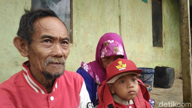 Akhir Bahagia Bocah Berpakaian Kotor Bisa Belajar di SD Margabakti 